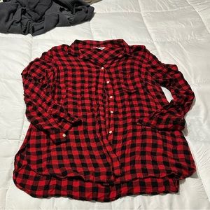 💜5 for $20 Red and Black paid Button up. Soft and thin